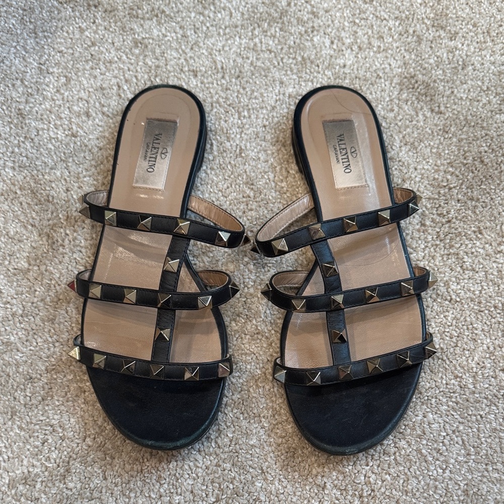 Valentino Authentic rockstud Garavani Black Studded Sandals